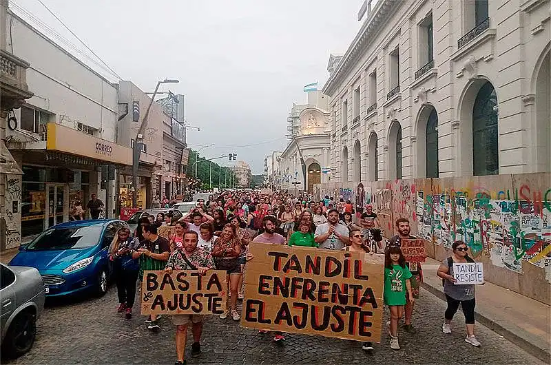 Marcha contra el ajuste de Javier Milei