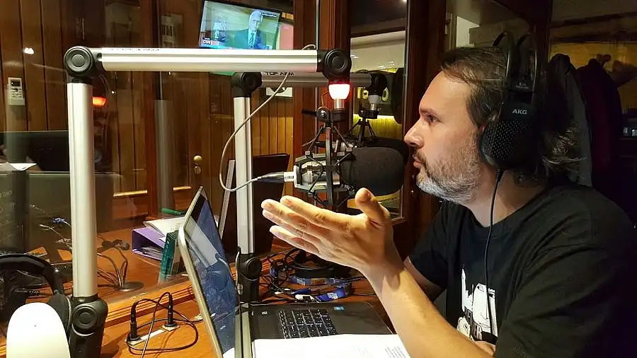 Fabián Carmona: Rock y Letras