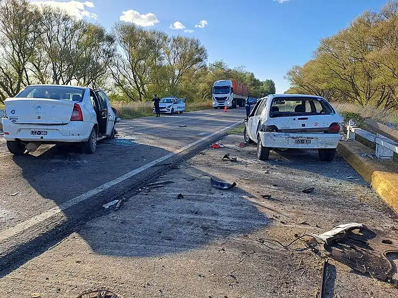 Dos heridos en un choque por alcance en la Ruta Nacional 226