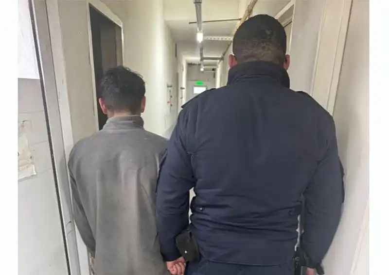 Intentó ingresar a una vivienda, fue sorprendido por el dueño y terminó aprehendido