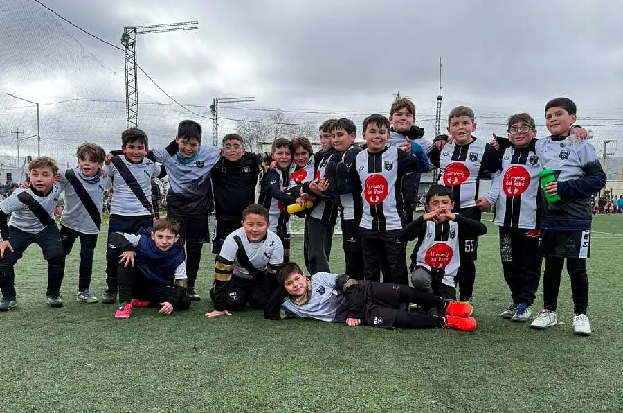 Juventud Unida realizó un Encuentro de Baby Fútbol con clubes de la ciudad