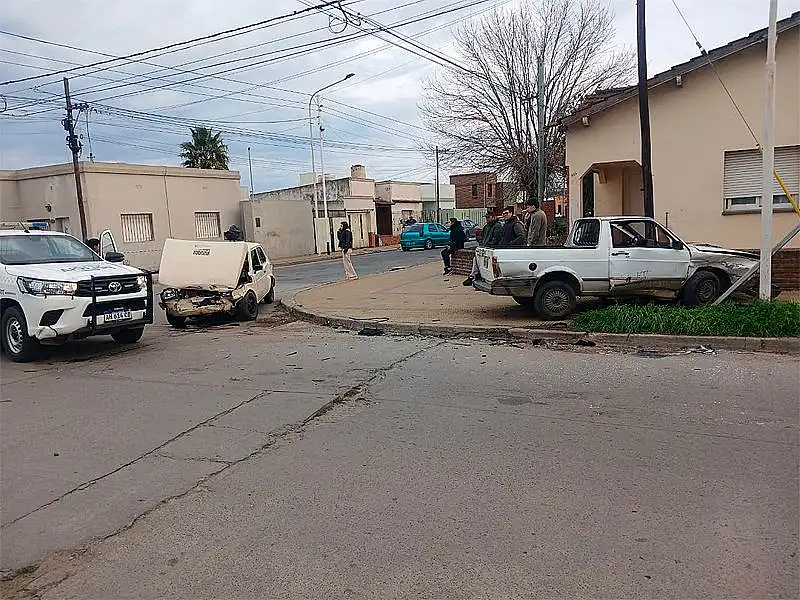 Dos mujeres fueron hospitalizadas tras sendos accidentes de tránsito