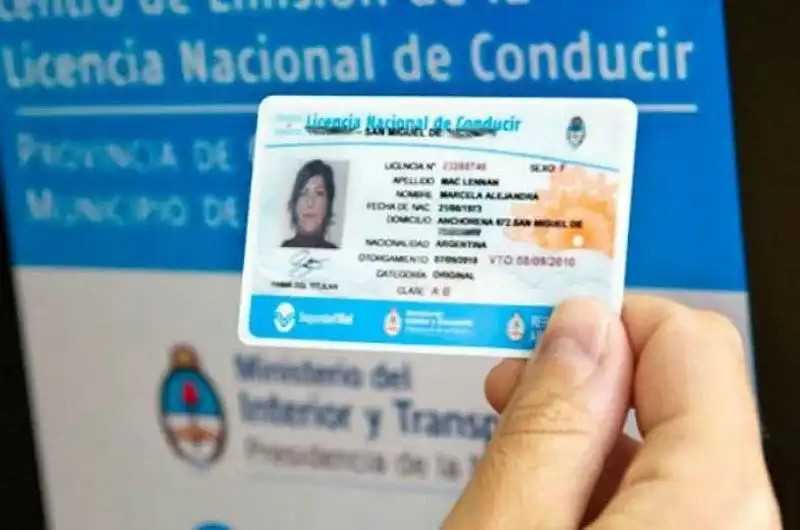 Prórroga de 120 días para las licencias de conducir alcanzadas por el nuevo sistema