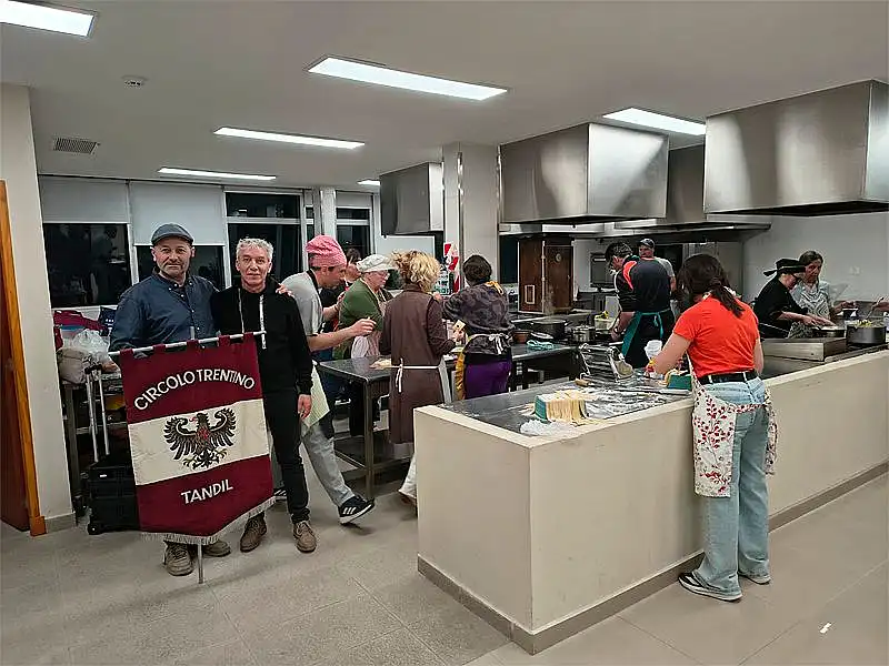 El Círculo Trentino mantiene vivas sus raíces a través de la cocina