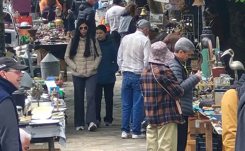 Exitoso desarrollo del II Encuentro Provincial de Pulgas y Coleccionismo en Plaza San ...