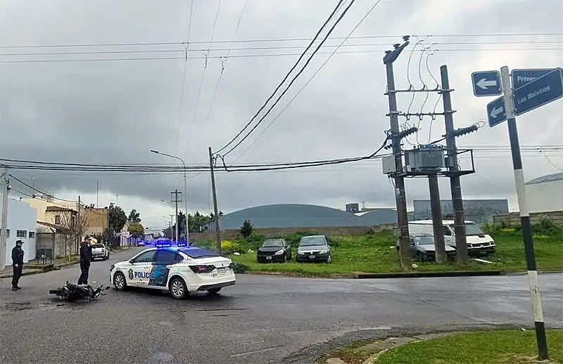 Un motociclista fue hospitalizado tras un choque en Primera Junta y Las Malvinas