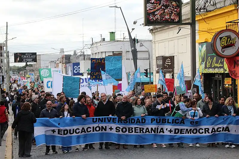 Tandil volvió a ganar las calles en la quinta Marcha Federal Universitaria